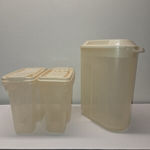 Vintage Rubbermaid Servin Savers Almond Lids. 2 4 Cup Cereal Keepers &2.3L Juice